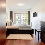 Premium Flat W/ Pool, Gym & Garage By Hostwise * Vila Nova de Gaia