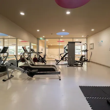 Lägenhet Premium Flat W/ Pool, Gym & Garage By Hostwise *