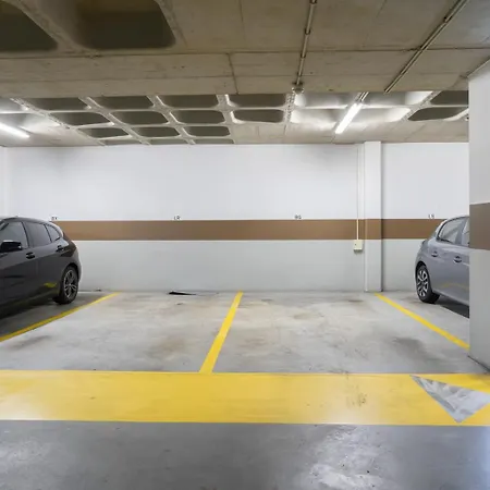 Premium Flat W/ Pool, Gym & Garage By Hostwise Porto