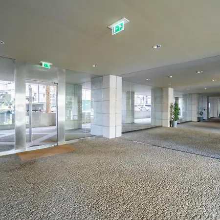Premium Flat W/ Pool, Gym & Garage By Hostwise Apartment *