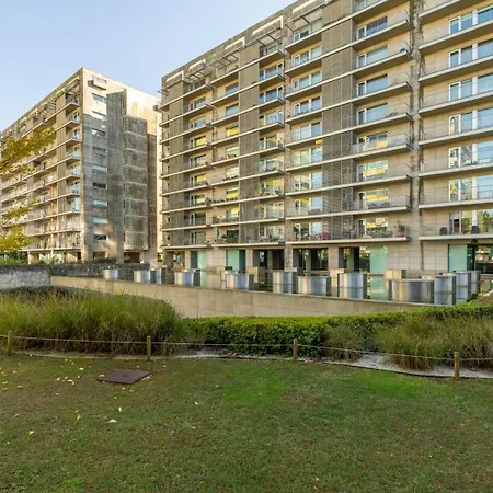 Lägenhet Premium Flat W/ Pool, Gym & Garage By Hostwise Vila Nova de Gaia