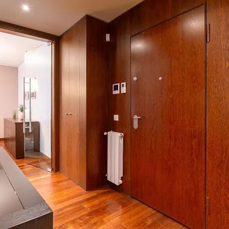 Premium Flat W/ Pool, Gym & Garage By Hostwise Lägenhet *