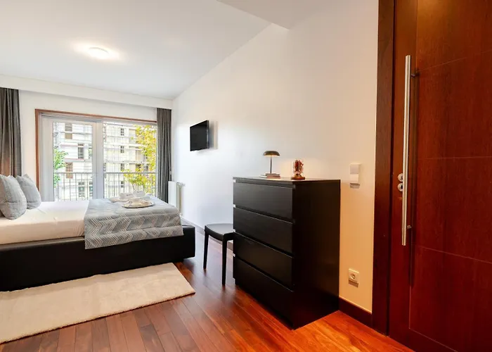 Premium Flat W/ Pool, Gym & Garage By Hostwise Apartament *