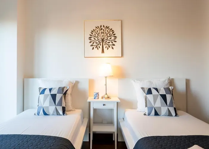 Lägenhet Premium Flat W/ Pool, Gym & Garage By Hostwise *