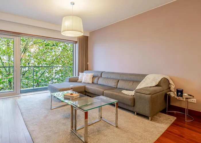 Premium Flat W/ Pool, Gym & Garage By Hostwise * فيلا نوفا دي غايا