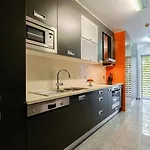 شقة Premium Flat W/ Pool, Gym & Garage By Hostwise